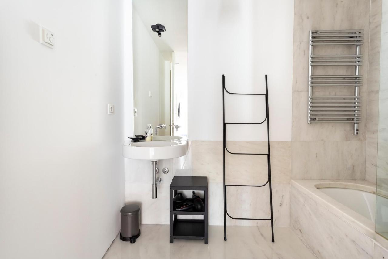 Altido Stylish 5Br Apt With Big Terrace In Principe Real Lisboa Exteriör bild